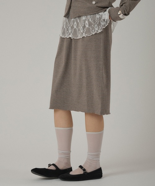 MUHET（ミュエータ）の「border skirt / ボーダースカート（スカート・レディース・ブラック/ベージュ・LARGE/MEDIUM）」の3枚目の写真