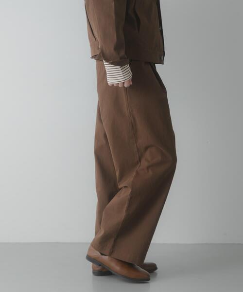 SENSE OF PLACE by URBAN RESEARCH（センスオブプレイスバイアーバンリサーチ）の「コットンツイルタックワイドパンツ（その他パンツ・メンズ・ネイビー/ブラウン・MEDIUM/LARGE）」の6枚目の写真