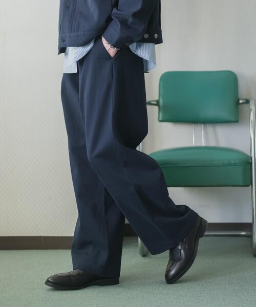 SENSE OF PLACE by URBAN RESEARCH（センスオブプレイスバイアーバンリサーチ）の「コットンツイルタックワイドパンツ（その他パンツ・メンズ・ネイビー/ブラウン・MEDIUM/LARGE）」の11枚目の写真