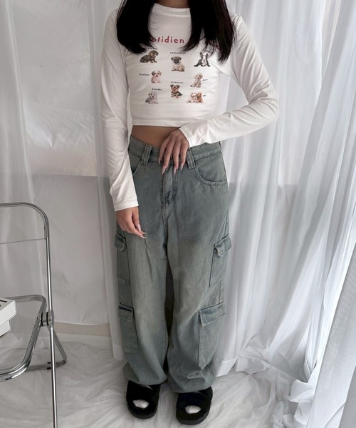 etta(エタ)の「犬いっぱいデザインショート丈ロンT/長袖Tシャツ(Tシャツ/カットソー・レディース・ネイビー/レッド・MEDIUM)」の10枚目の写真