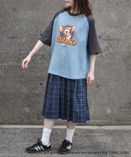 Bleu Bleuet(ブルーブルーエ)の「グレムリンラグランプリントTシャツ(Tシャツ/カットソー・レディース・ブルーグレー/ブラック/ホワイト・L/M)」の13枚目の写真