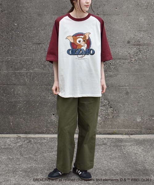 Bleu Bleuet(ブルーブルーエ)の「グレムリンラグランプリントTシャツ(Tシャツ/カットソー・レディース・ブルーグレー/ブラック/ホワイト・L/M)」の9枚目の写真