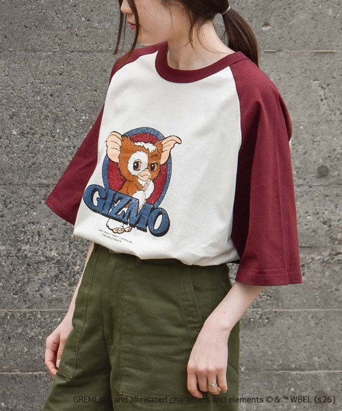 Bleu Bleuet(ブルーブルーエ)の「グレムリンラグランプリントTシャツ(Tシャツ/カットソー・レディース・ブルーグレー/ブラック/ホワイト・L/M)」の6枚目の写真