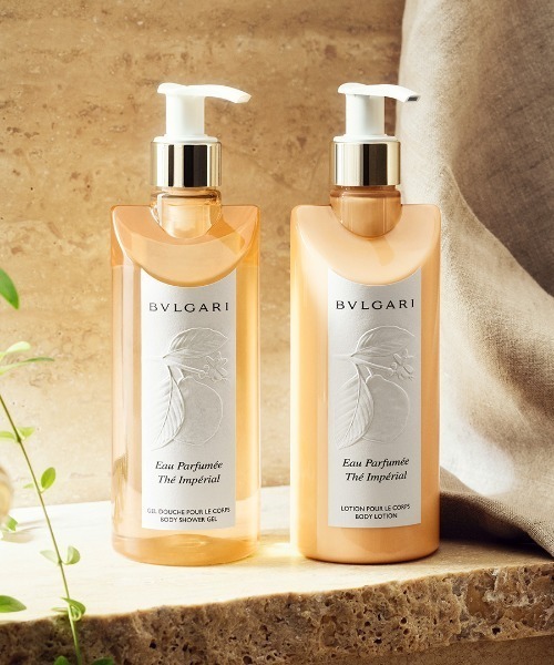 BULGARI プールオムシャワージェル 300ml ギフトボックス入り新作 ブルガリ初のメンズ香水からシャワージェルが登場 香水誕生から30周年で