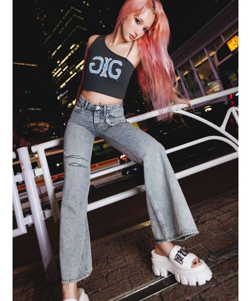GYDA(ジェイダ)の「GYDA bijouプレートボリュームソールサンダル(サンダル・レディース・ブラック/オフホワイト・SMALL/LARGE/MEDIUM)」の6枚目の写真