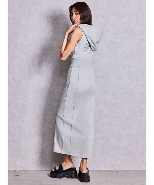 GYDA(ジェイダ)の「GYDA bijouプレートボリュームソールサンダル(サンダル・レディース・ブラック/オフホワイト・SMALL/LARGE/MEDIUM)」の4枚目の写真