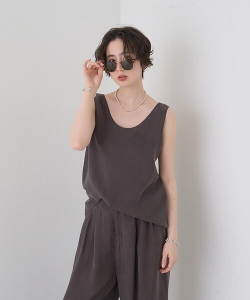 Rouge vif(ルージュヴィフ)の「【セットアップ対応】キュプラフィブリルUネックノースリーブブラウス/ジレ(シャツ/ブラウス・レディース・グレー/グレイッシュベージュ・フリー)」の12枚目の写真