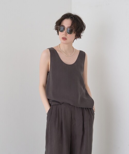 Rouge vif(ルージュヴィフ)の「【セットアップ対応】キュプラフィブリルUネックノースリーブブラウス/ジレ(シャツ/ブラウス・レディース・グレー/グレイッシュベージュ・フリー)」の15枚目の写真