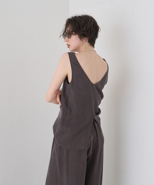 Rouge vif(ルージュヴィフ)の「【セットアップ対応】キュプラフィブリルUネックノースリーブブラウス/ジレ(シャツ/ブラウス・レディース・グレー/グレイッシュベージュ・フリー)」の17枚目の写真