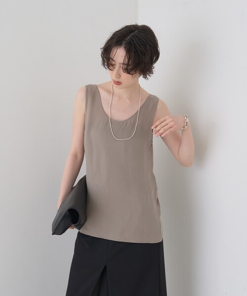 Rouge vif(ルージュヴィフ)の「【セットアップ対応】キュプラフィブリルUネックノースリーブブラウス/ジレ(シャツ/ブラウス・レディース・グレー/グレイッシュベージュ・フリー)」の19枚目の写真
