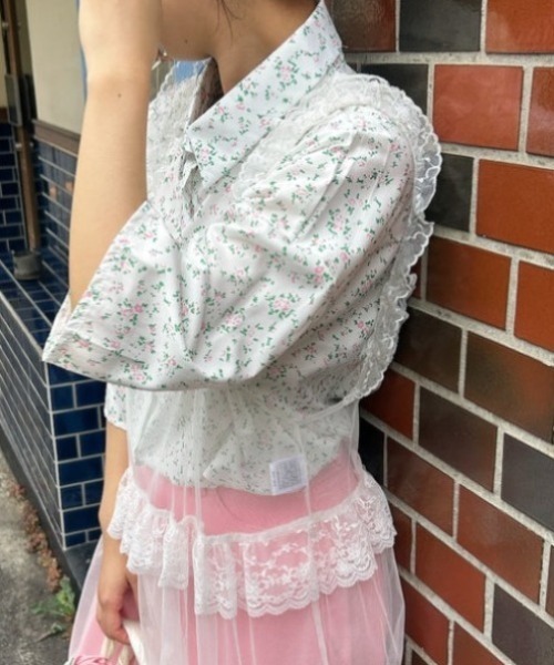 SOLLON.(ソルロン)の「フラワールーズシャツ(シャツ/ブラウス・レディース・ブルー/ピンク・FREE)」の11枚目の写真