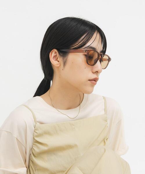 KBF(ケイビーエフ)の「ボストンフレームサングラス(メガネ・レディース・ダークブラウン/ライトブラウン・ONE)」の3枚目の写真