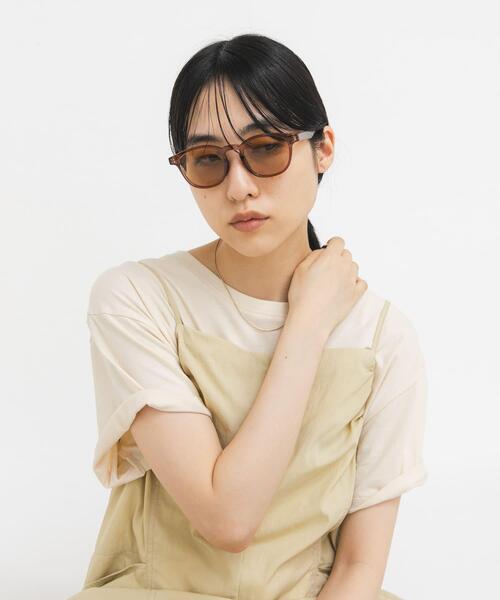 KBF(ケイビーエフ)の「ボストンフレームサングラス(メガネ・レディース・ダークブラウン/ライトブラウン・ONE)」の4枚目の写真