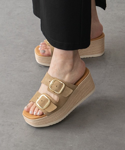 inter-chaussures(インターショシュール)の「【Oh my Sandals】ダブルバックル厚底ウエッジサンダル(E62500)(サンダル・レディース・ベージュ/ブラック・37/36/38/39)」の2枚目の写真
