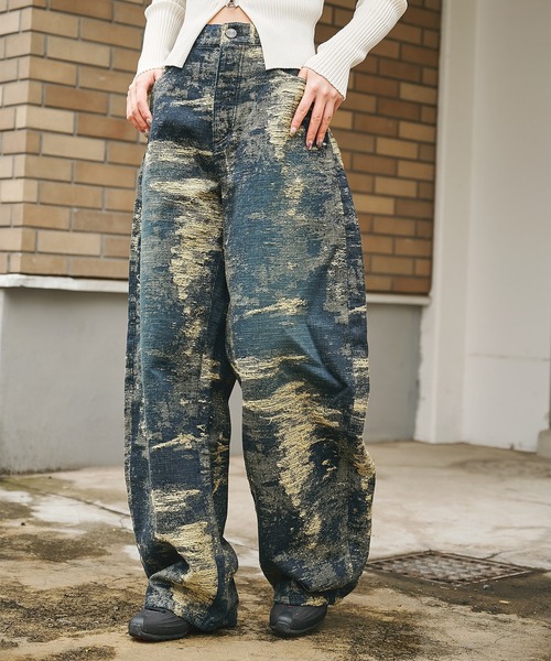 TAAKK(ターク)の「別注 DENIM CURVELEGPANTS(デニムパンツ・レディース・グレー/ピンク/ブラウン/インディゴブルー・1/2)」の21枚目の写真
