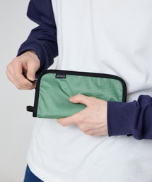 OverLab（オーバーラボ）の「「OverLab/オーバーラボ」トラベルポーチ（ポーチ）」