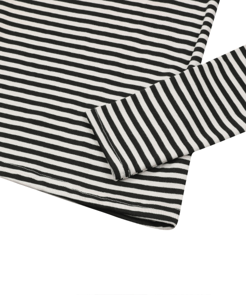 COIRIS(コイリス)の「ロサVネックストライプ長袖Tシャツ(2カラー)(Tシャツ/カットソー・レディース・ホワイト/チャコールグレー×ブラック・FREE)」の6枚目の写真