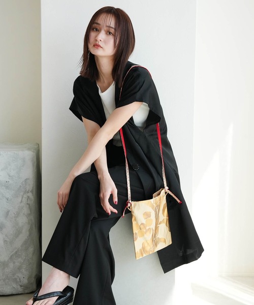 utatane(ウタタネ)の「帯リメイク maison utatane ショルダーバッグ 静寂の花と実(ショルダーバッグ・レディース・ゴールド・FREE)」の3枚目の写真
