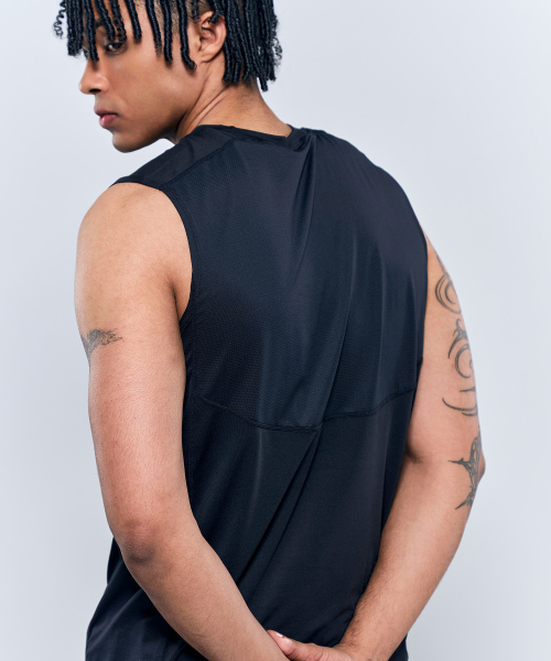 PHYSICAL GARMENTS（フィジカルガーメンツ）の「P2546 機能性ドライデイリーノースリーブ [ブラック]（Tシャツ/カットソー・メンズ・ブラック・MEDIUM/LARGE/X-LARGE/XX-LARGE）」の5枚目の写真
