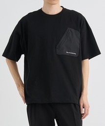 WHITE MOUNTAINEERING(�z���C�g�}�E���e�j�A�����O)�́yWhite Mountaineering/�z���C�g�}�E���e�j�A�����O�zWIDE POCKET T-SHIRT(T�V���c/�J�b�g�\�[)