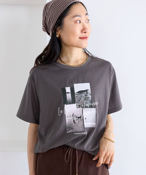 le.coeur blanc（ルクールブラン）の「コラージュフォトTEE（Tシャツ/カットソー・レディース・オフホワイト/チャコールグレー・38）」の2枚目の写真