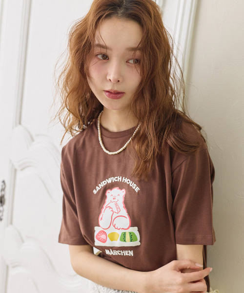 cross marche(クロスマルシェ)の「【サンドイッチハウスメルヘン】サガラ刺繍メルるん♪半袖Tシャツ(Tシャツ/カットソー・レディース・ブラック/ブラウン/サックスブルー・L/M/LL)」の11枚目の写真