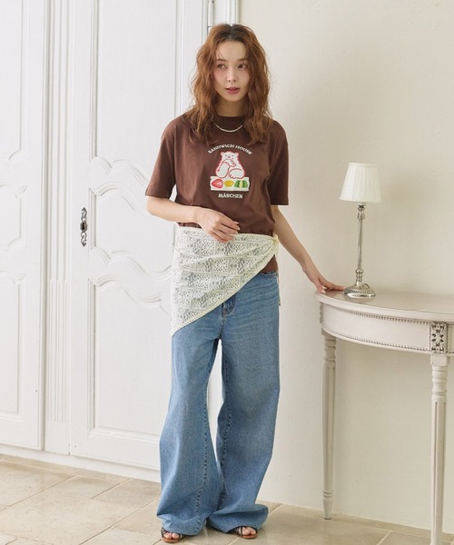 cross marche(クロスマルシェ)の「【サンドイッチハウスメルヘン】サガラ刺繍メルるん♪半袖Tシャツ(Tシャツ/カットソー・レディース・ブラック/ブラウン/サックスブルー・L/M/LL)」の12枚目の写真