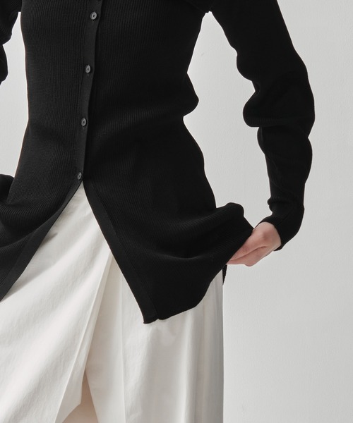 TAN（タン）の「[TAN/タン]2-PIECE RIBBED CARDIGAN（ポロシャツ・レディース・ブラック・FREE）」の6枚目の写真
