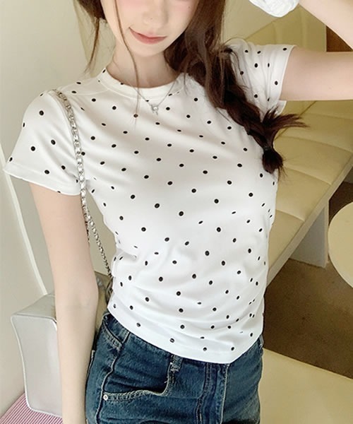 Pittok(ピットク)の「ドット柄ショートスリーブ 半袖Tシャツ(Tシャツ/カットソー・レディース・グレー/ブラック/ホワイト・MEDIUM)」の4枚目の写真