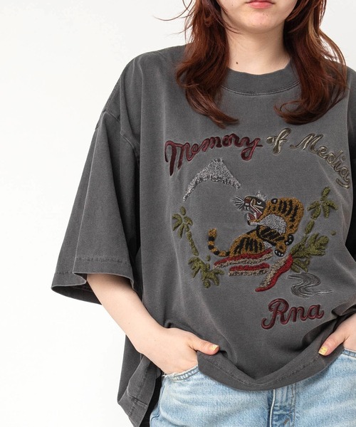 RNA(アールエヌエー)の「M2742 タイガーピグメントT(Tシャツ/カットソー・レディース・スミクロ/ピンク/パープル・MEDIUM)」の2枚目の写真