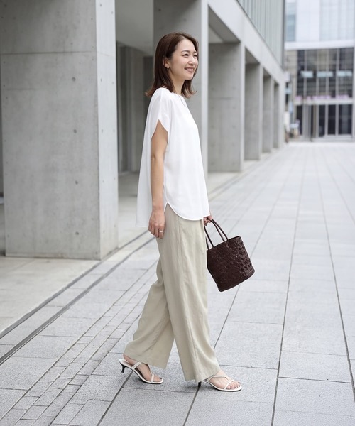 STYLE DELI(スタイルデリ)の「【selection】極みのサラサラ涼しいブラウス(Tシャツ/カットソー・レディース・ブラック/ミント/ホワイト・FREE)」の5枚目の写真