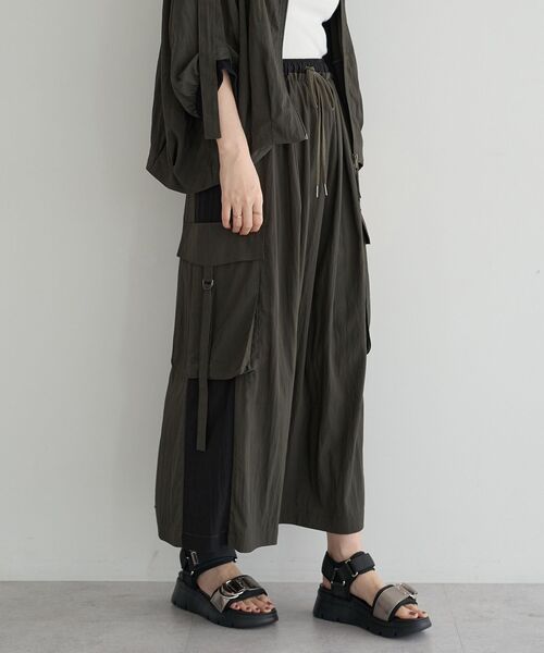 Editt by YECCA VECCA(エディットバイイェッカヴェッカ)の「【適ON】COOLカーゴロングスカート【セットアップ対応】(スカート・レディース・ブラック/チャコールグレー/カーキ・FREE)」の16枚目の写真