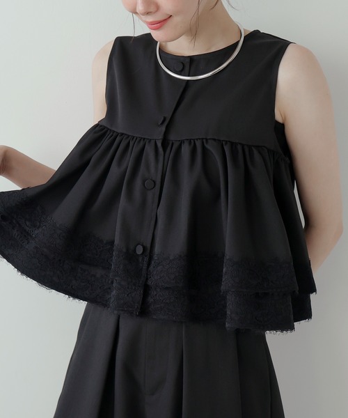 AMUU. PRECIEUSE(アムープレシューズ)の「レースヘムティアードベスト(ベスト・レディース・ブラウン/ブラック/チャコールグレー・FREE)」の9枚目の写真