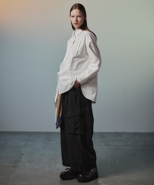 MAISON SPECIAL(メゾンスペシャル)の「Frill Oxford Overshirt/フリルオックスオーバーシャツ(シャツ/ブラウス・レディース・ブルー/ピンク/ホワイト・FREE)」の10枚目の写真
