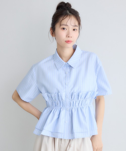 RETRO GIRL(レトロガール)の「フリルレイヤード半袖シャツ(シャツ/ブラウス・レディース・オフホワイト/ブルー系その他/イエロー系その他・FREE)」の1枚目の写真