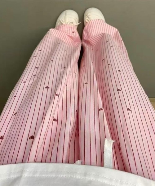 tunee(チュニー)の「【TUNE】ハート柄イージーパンツ(その他パンツ・レディース・ブルー/ピンク・FREE)」の2枚目の写真