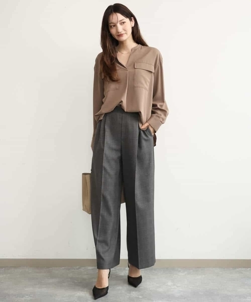MK MICHEL KLEIN（エムケーミッシェルクラン）の「[UVカット/洗える]パッチポケットデザインブラウス（シャツ/ブラウス・レディース・ホワイト/モカ/ワイン・38）」の16枚目の写真
