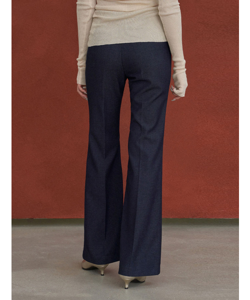 MEMUA(メムア)の「アンオビロングブーツカットスラックス(スラックス・レディース・ブルー系その他/ブラック・MEDIUM/LARGE/SMALL)」の3枚目の写真