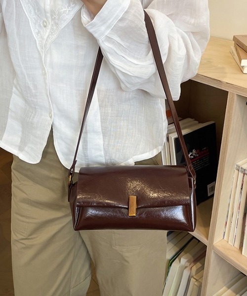 mebole(メボレ)の「2way square one shoulder bag(ショルダーバッグ・レディース・ホワイト/ブラック/ブラウン・FREE)」の16枚目の写真