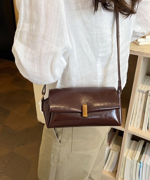 mebole(メボレ)の「2way square one shoulder bag(ショルダーバッグ・レディース・ホワイト/ブラック/ブラウン・FREE)」の17枚目の写真