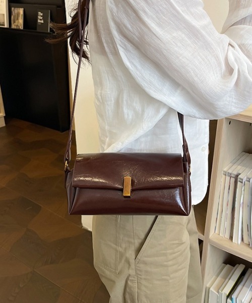 mebole(メボレ)の「2way square one shoulder bag(ショルダーバッグ・レディース・ホワイト/ブラック/ブラウン・FREE)」の18枚目の写真
