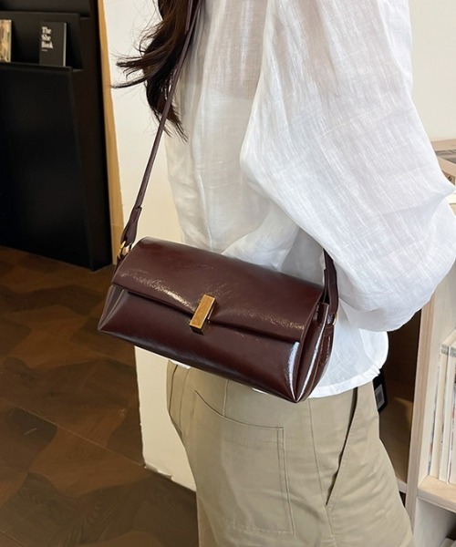 mebole(メボレ)の「2way square one shoulder bag(ショルダーバッグ・レディース・ホワイト/ブラック/ブラウン・FREE)」の21枚目の写真