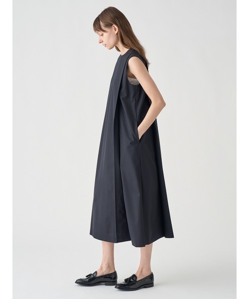 JOHN SMEDLEY（ジョンスメドレー）の「ウール混サイドタックノースリーブワンピース｜FA112（ワンピース・レディース・ブラック・F）」の9枚目の写真