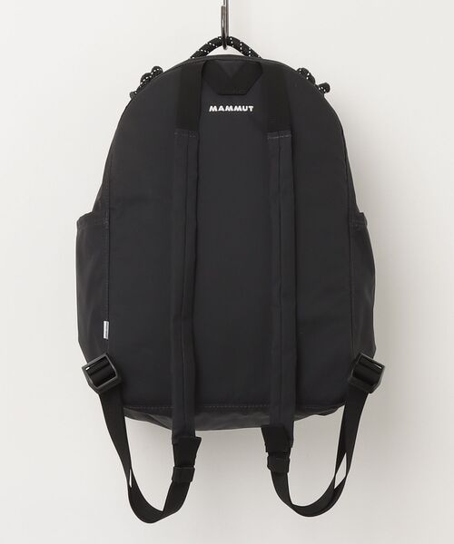 Mammut(マムート)の「ウィリー 20 / Wully 20(ショルダーバッグ・メンズ・ブラック/ブラック×レッド・20)」の3枚目の写真
