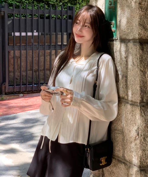 MIND BRIDGE WOMEN（マインドブリッジウーマン）の「[W]ピンタックタイホワイトブラウス（シャツ/ブラウス・レディース・スカイブルー・SMALL/MEDIUM）」の9枚目の写真