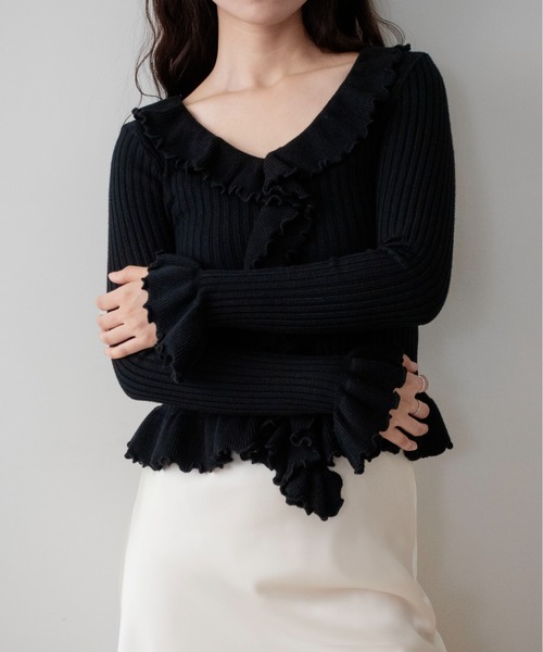 on:nue（オンニュ）の「【on:nue】[フリルニットシリーズ  長袖登場！] フリルデザインロングスリーブリブニット/26-27 AW COLLECTION（ニット/セーター・レディース・ブラック/バーガンディー/アイボリー/ベージュ・FREE）」の7枚目の写真