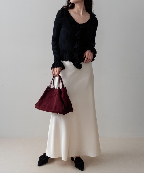 on:nue（オンニュ）の「【on:nue】[フリルニットシリーズ  長袖登場！] フリルデザインロングスリーブリブニット/26-27 AW COLLECTION（ニット/セーター・レディース・ブラック/バーガンディー/アイボリー/ベージュ・FREE）」の15枚目の写真