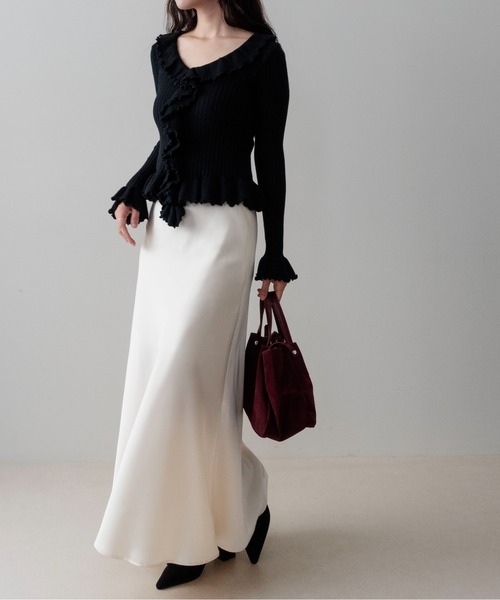 on:nue（オンニュ）の「【on:nue】[フリルニットシリーズ  長袖登場！] フリルデザインロングスリーブリブニット/26-27 AW COLLECTION（ニット/セーター・レディース・ブラック/バーガンディー/アイボリー/ベージュ・FREE）」の17枚目の写真