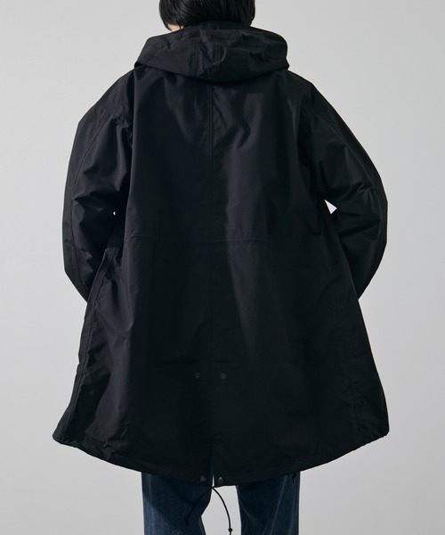 THE NORTH FACE PURPLE LABEL(ザ ノースフェイス パープルレーベル)の「【THE NORTH FACE Purple Label /ザ・ノース・フェイス パープルレーベル】GORE-TEX Field Hooded Coat(その他アウター・メンズ・ブラック・L/M)」の4枚目の写真