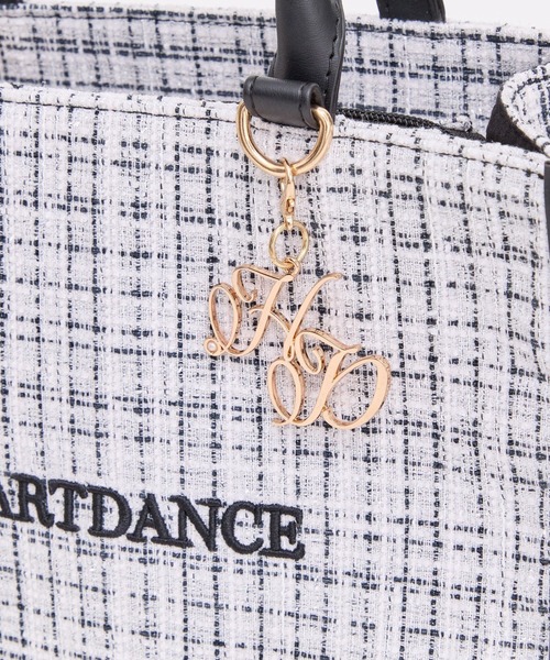 Heartdance(ハートダンス)の「チャーム付きツイード 2WAYトートバッグ(トートバッグ・レディース・アイボリー/マルチ/ブラック・FREE)」の5枚目の写真